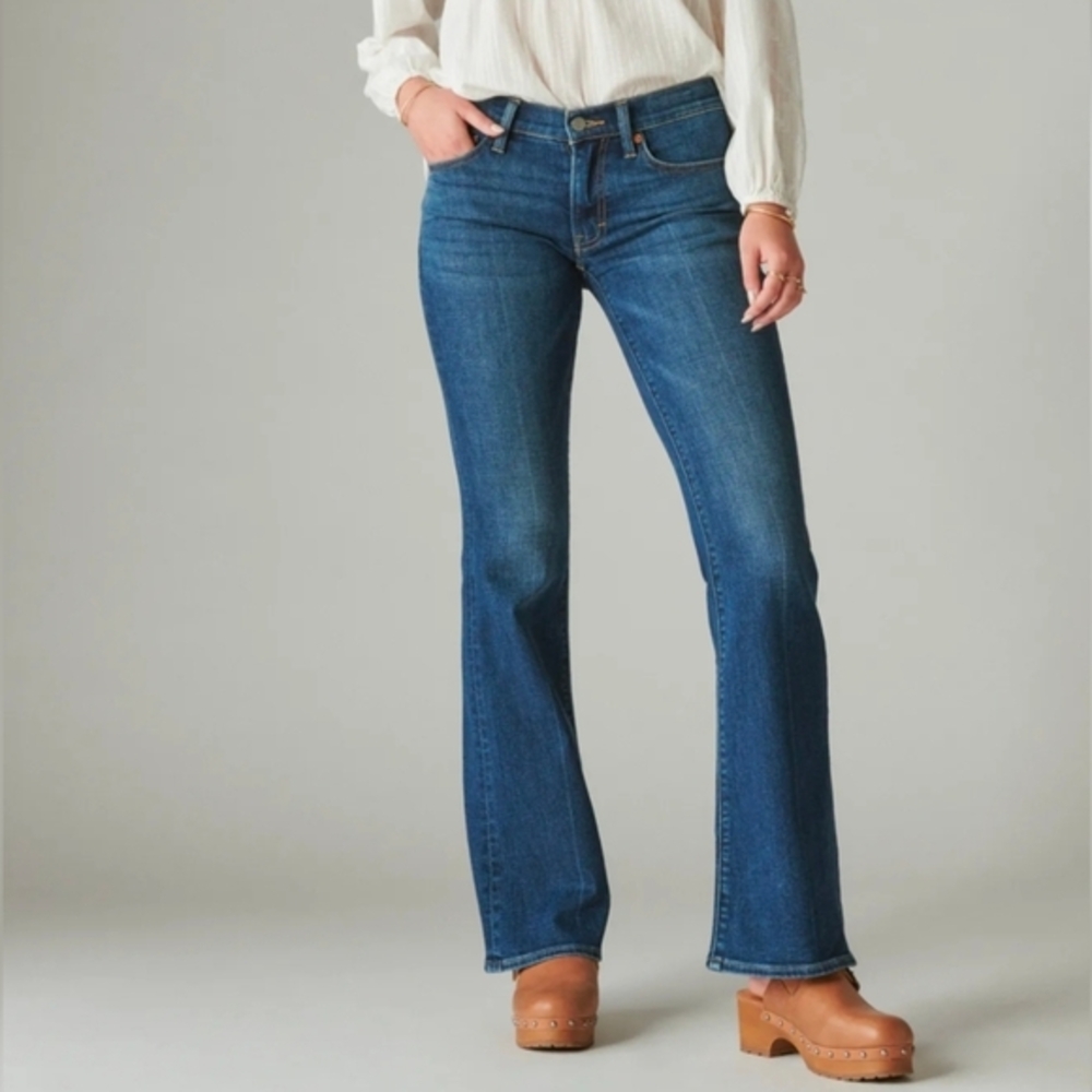 Lucky Brand Y2k Midrise Flare Medium Wash Blue Women's Size 6 28 Jeans